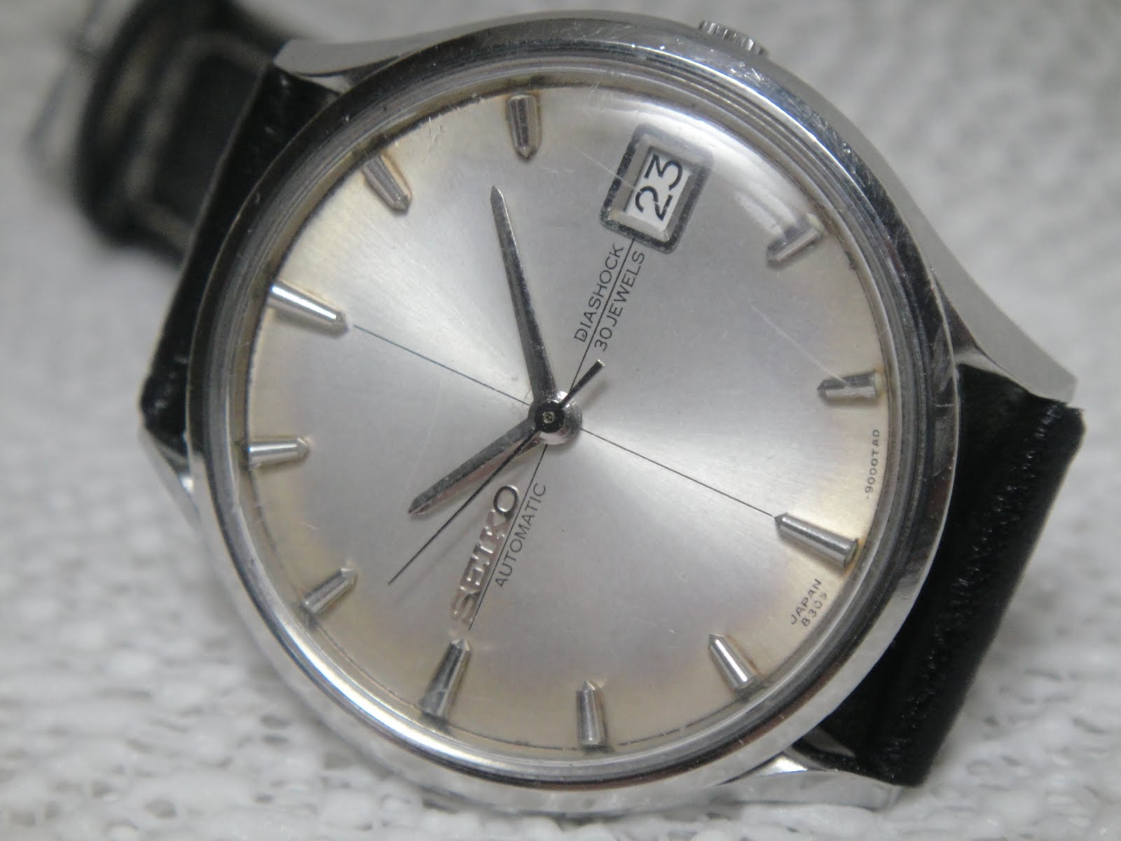 seiko 8305