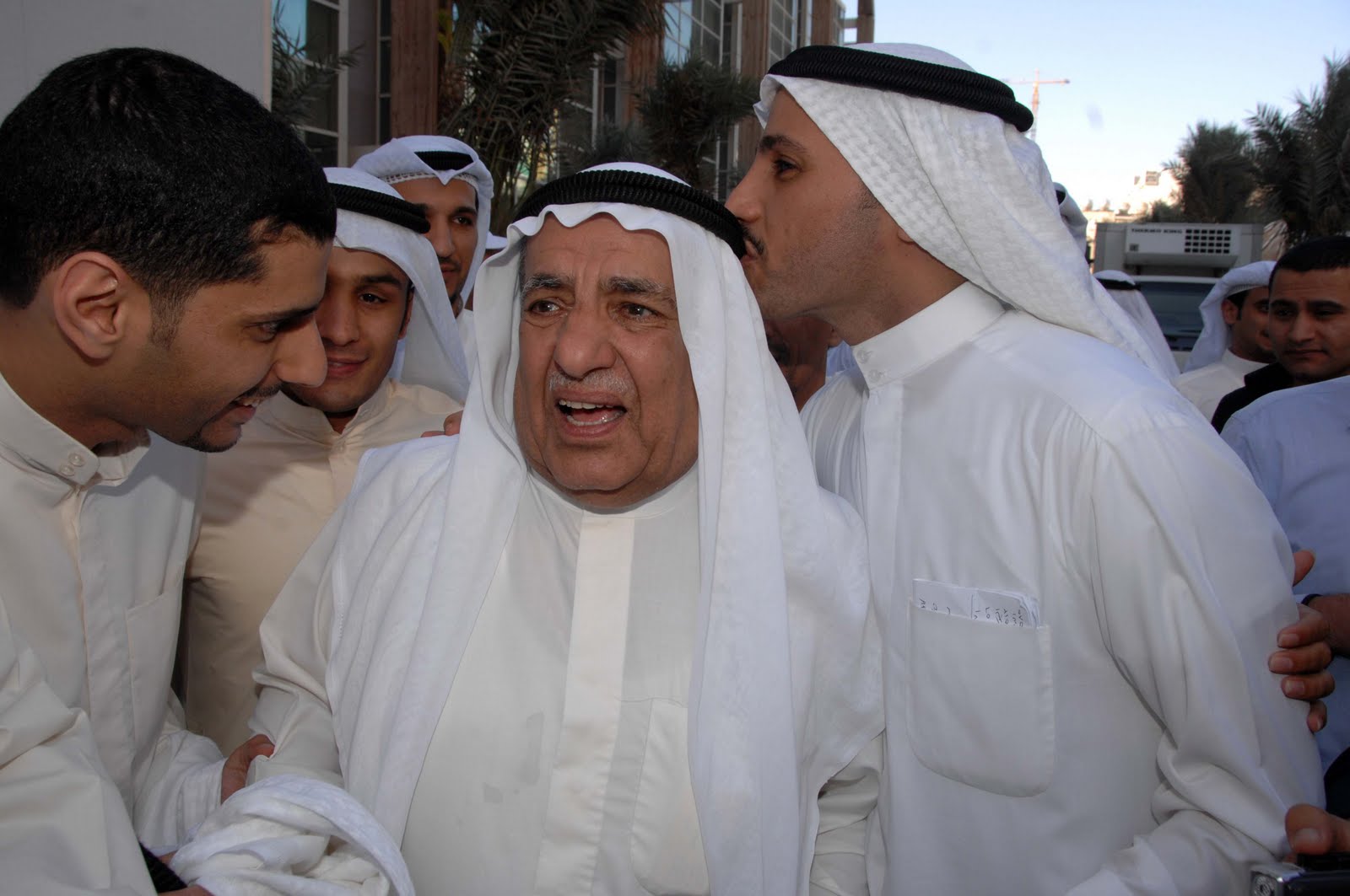 بيت الشعب غرفة التجارة اقوي من الحكومة!!!