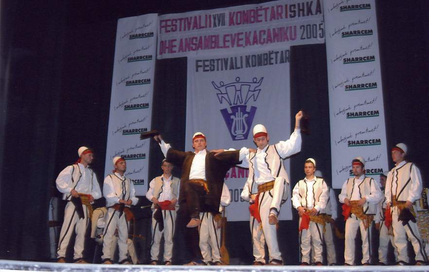 [KAÇANIKU+2005+-+Qershor+09.jpg]