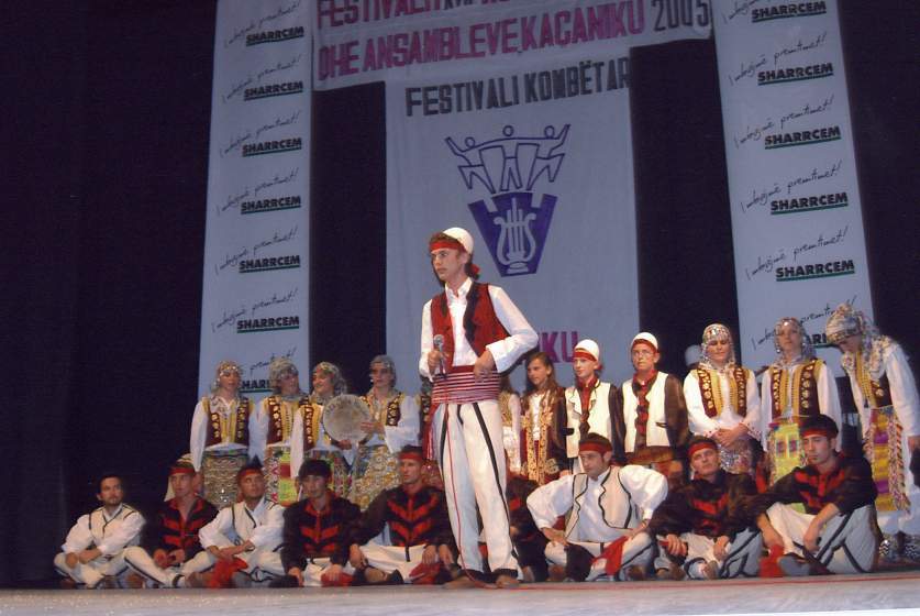 [KAÇANIKU+2005+-+Qershor+83.jpg]