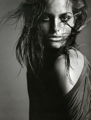 Izabel Goulart Izabel Goulart