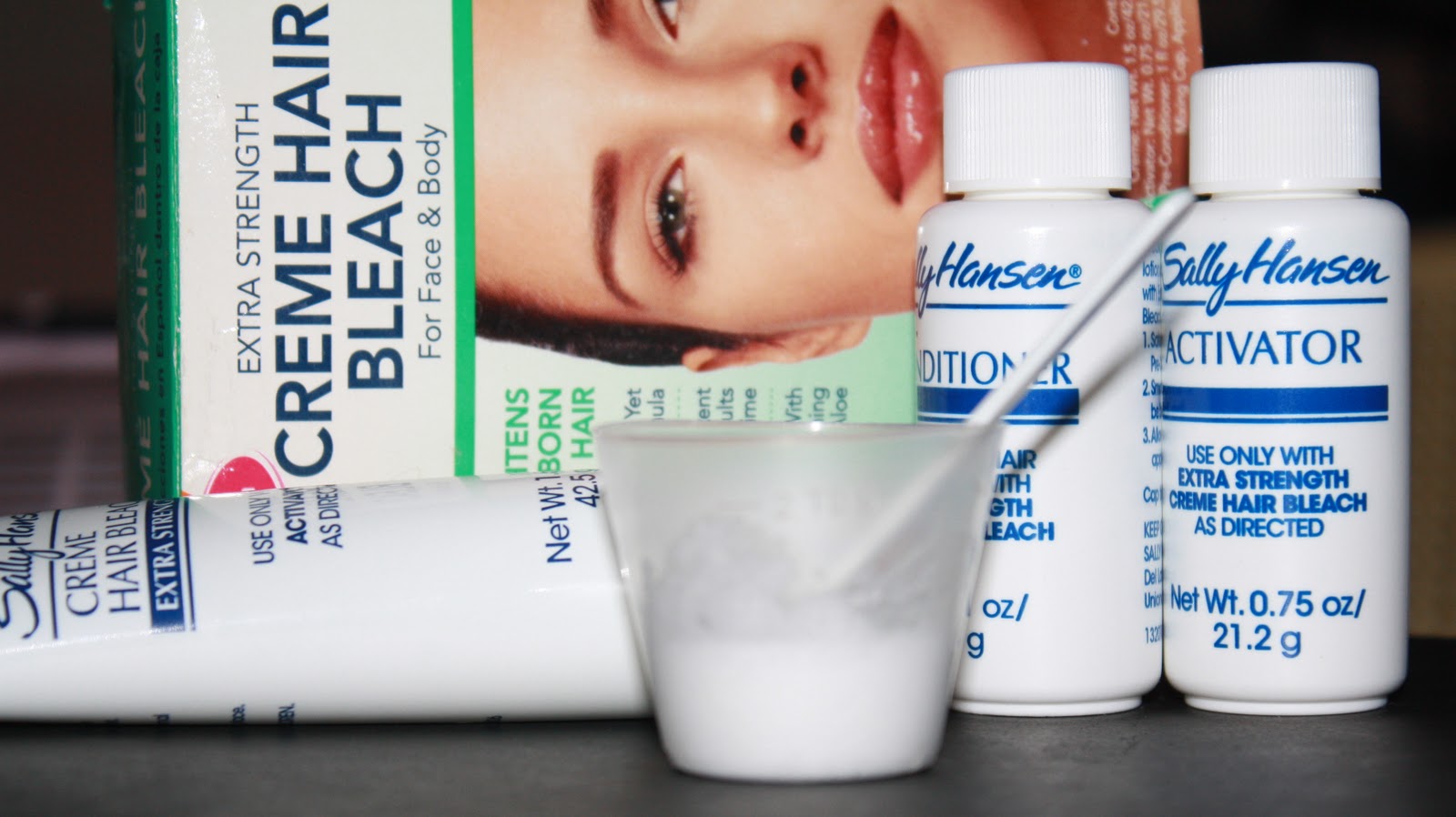The Beauty Bin Sally Hansen Bleaching Kit Review