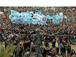 EN ROSARIO MONUMENTO AL CHE