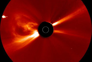 tempesta solare Tempesta Solare in arrivo ma .. nessuno lo dice. Video. Traduzione articolo: As the Sun Awakens, NASA Keeps.