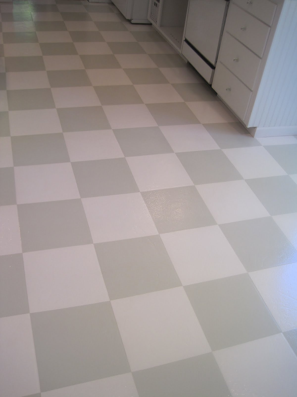 {Beautiful Nest} Painted Vinyl Floor