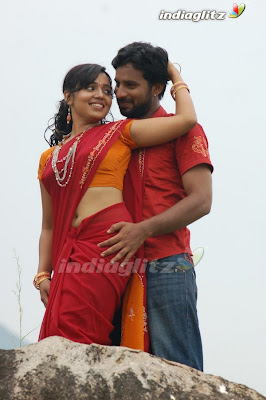 Tamil Movie Aarvam - Paal Manasa Kaal Song Lyrics