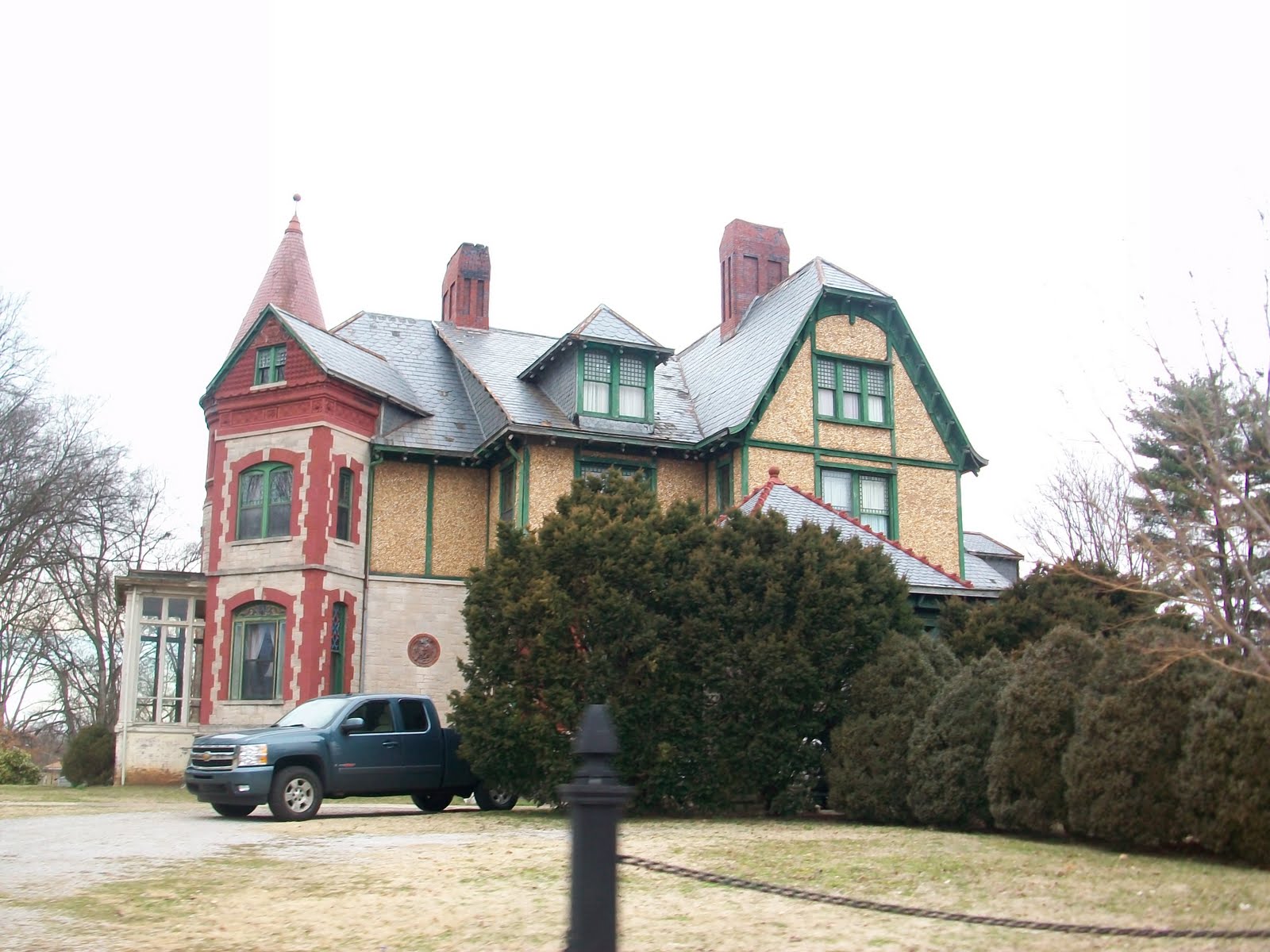 [Kilgare+Castle+and+the+Potters+Grave+030.JPG]