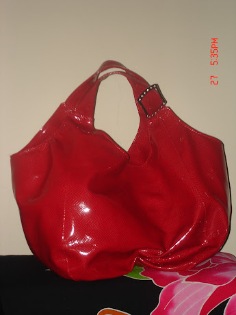 A MAXI BOLSA VERMELHO PIMENTA CONTINUA A PEDIDOS DAS SUPER MULHERES