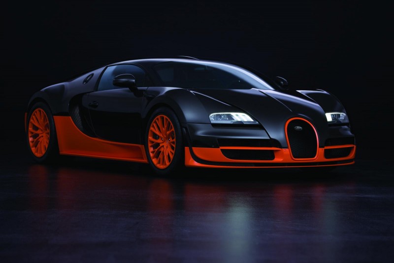 http://1.bp.blogspot.com/_uZmQEX0s55I/TD4efvfu_8I/AAAAAAAAAd8/oaAPQ4fThFo/s1600/2011-Bugatti-Veyron-16_4-Super-Sport-Front-Angle-View-800x533.jpg