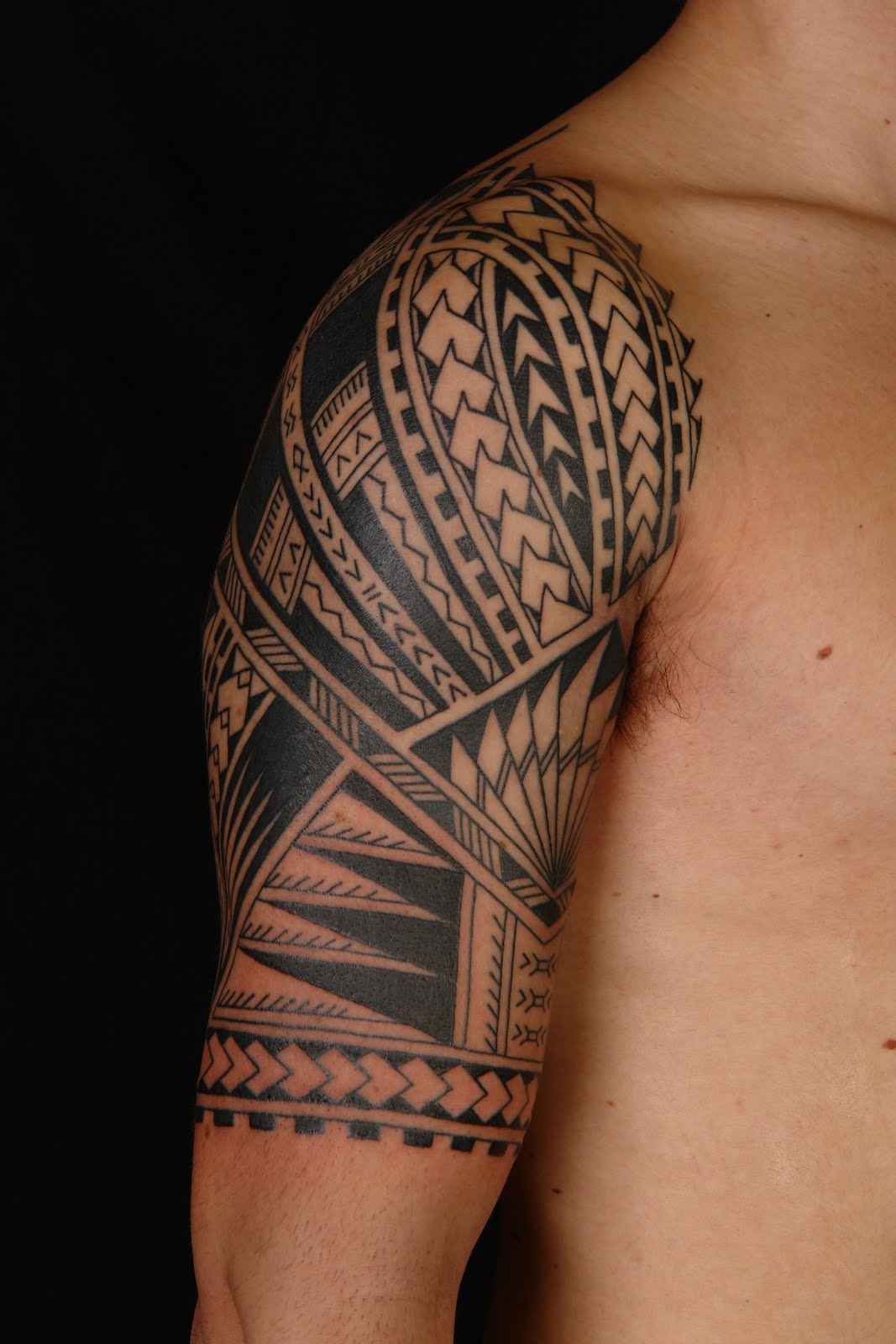 MAORI POLYNESIAN TATTOO: Samoan Polynesian Half Sleeve Tattoo