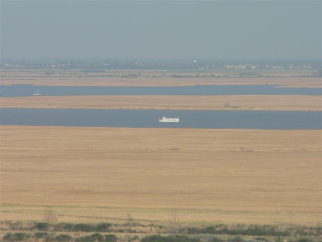 [P1140121+(Small).JPG]