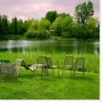[chaises-lac.jpg]