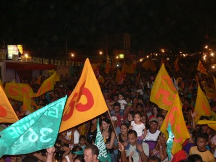 [Comicio+Simone+1.JPG]