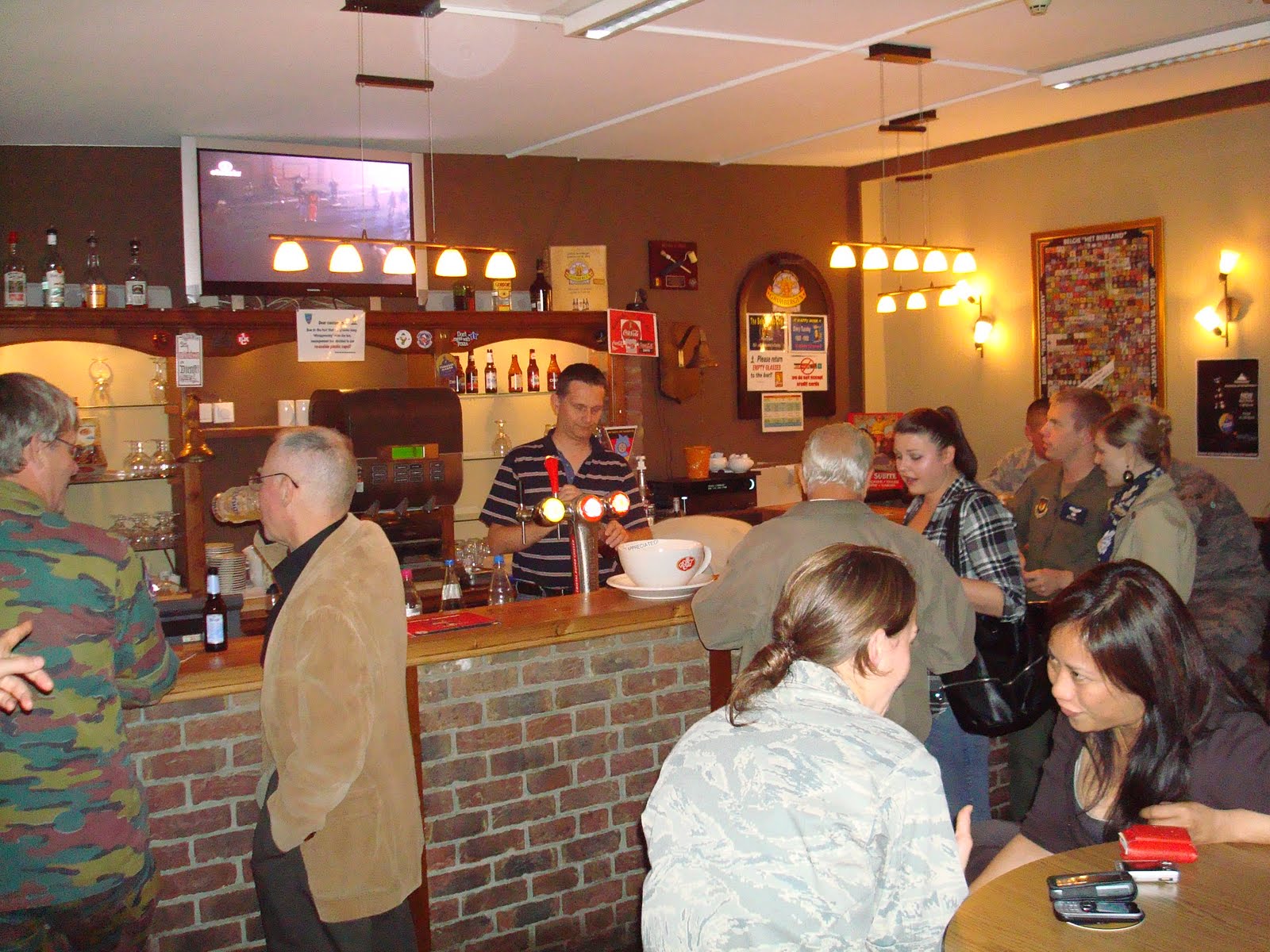 ROWDY IN GERMANY Belgium Bar