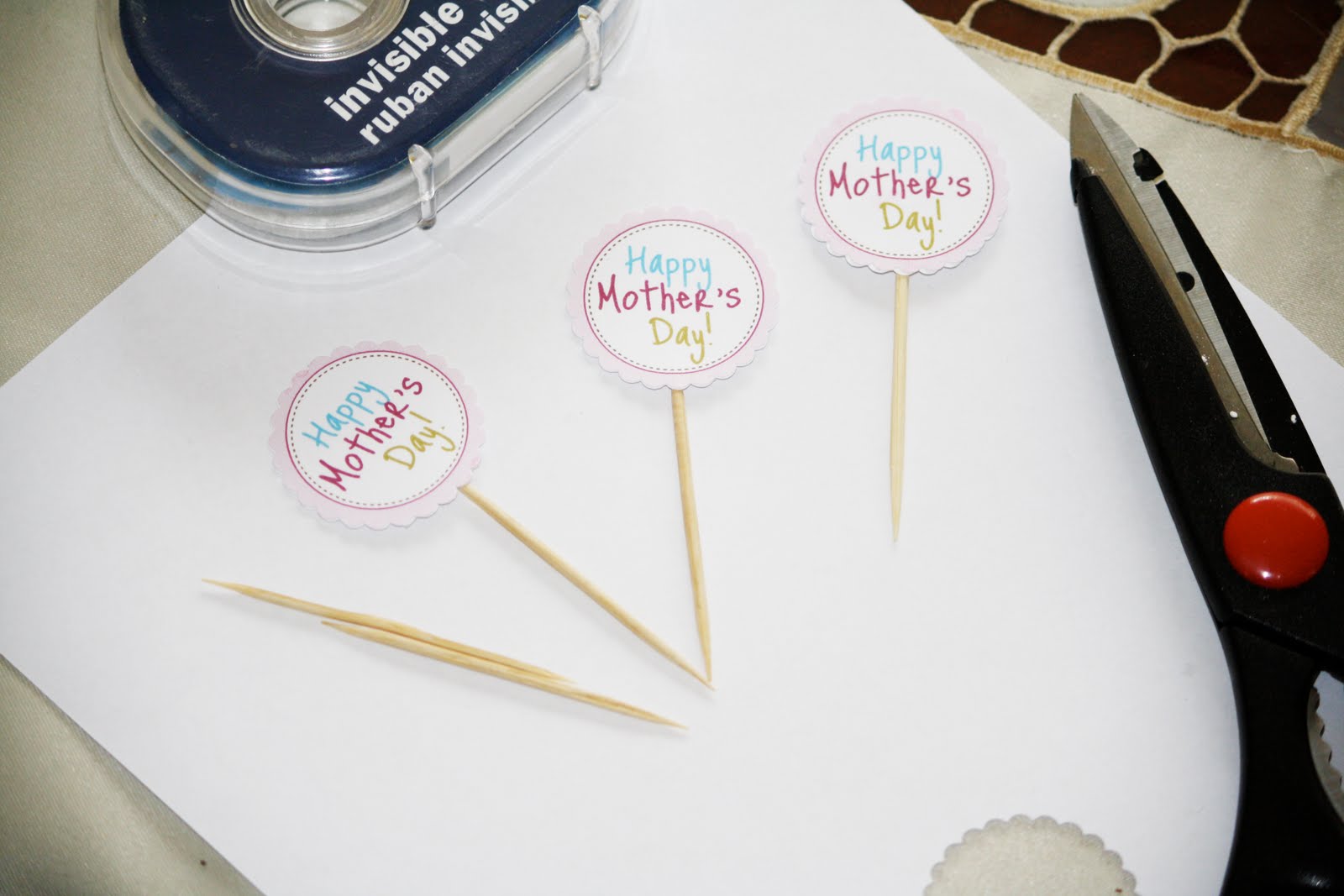 Edible Moments Mothers Day Cupcakes and Free DIY Cupcake