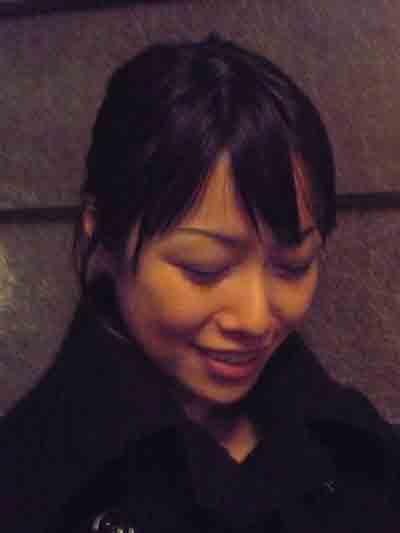 [Haruna.eyes-down.jpg]