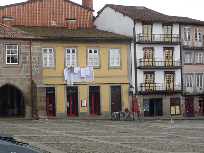 [Guimaraes5Jan01.jpg]