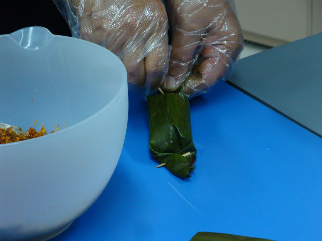Making Nonya Rempah Udang