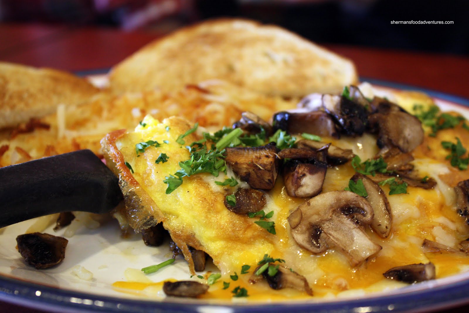 cheese mushroom omelette