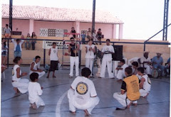 GRUPO DE CAPOEIRA RAÍZES DA TERRA