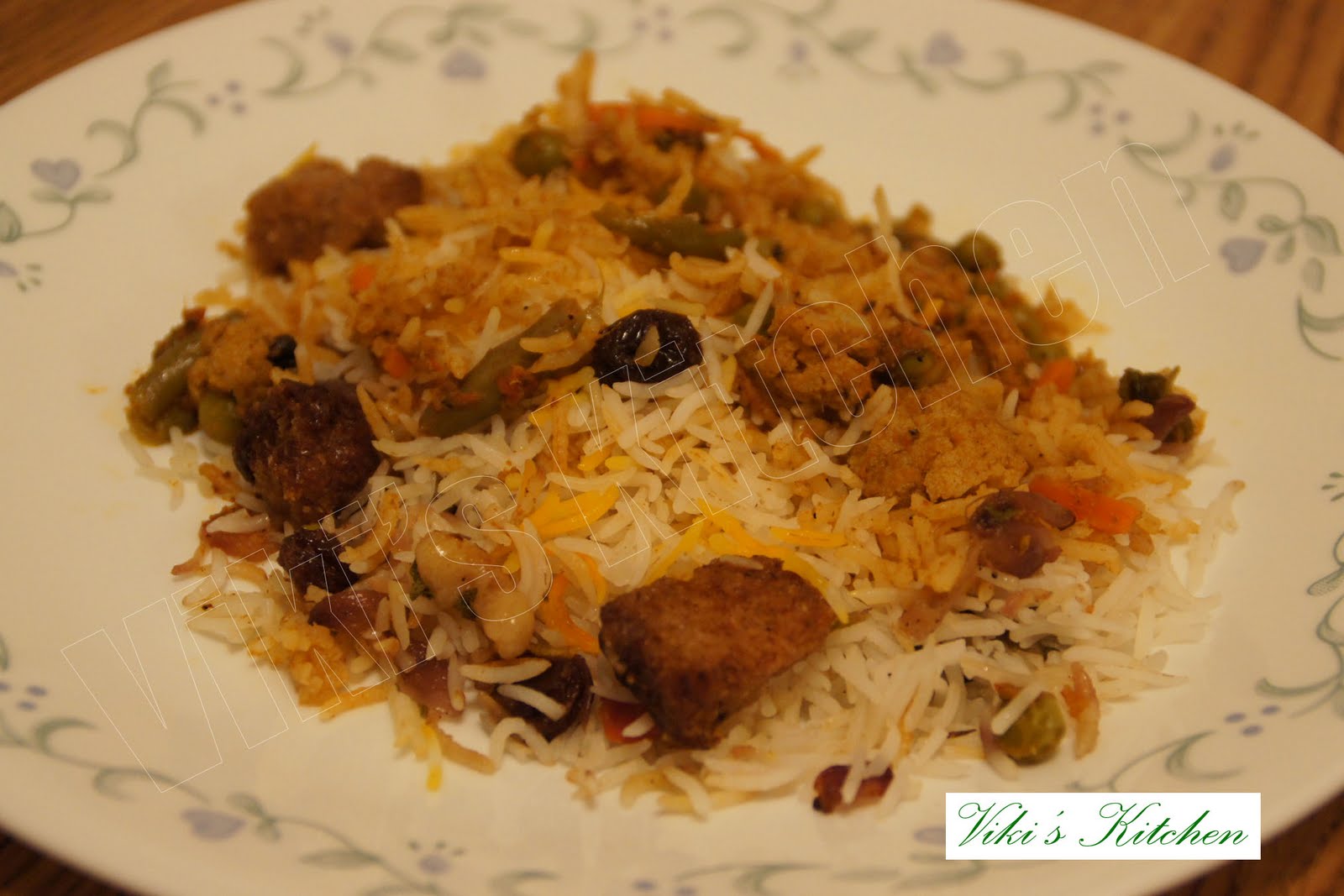 Viki 's Kitchen: Hyderabadi Vegetable Biryani