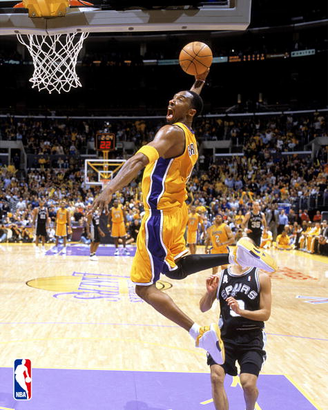 Mate de Kobe de los Lakers #24