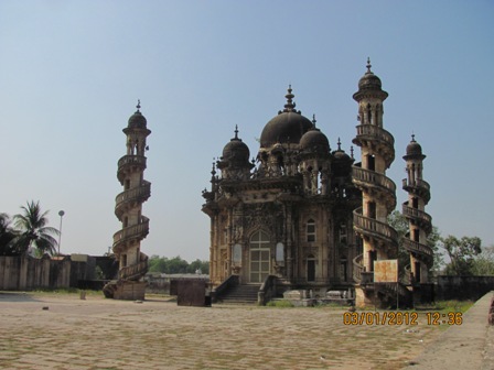 mahabat khan