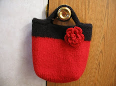 Little Tote with flower pin