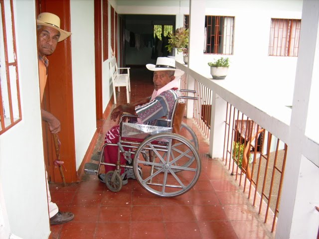 [DSCI0663.JPG]