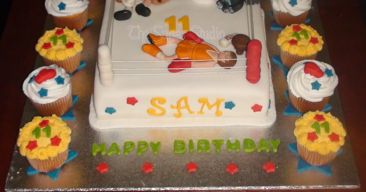 The Sugar Studio: BOXING THEME CAKE AND CUPCAKES SET