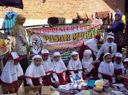 Enterpreneur kids "Pasar Murah"