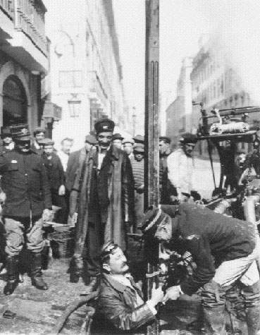 [2-A8711-Rua+da+Prata-1909-10-JB.jpg]
