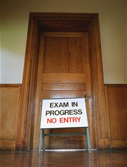 [quiz+sign]