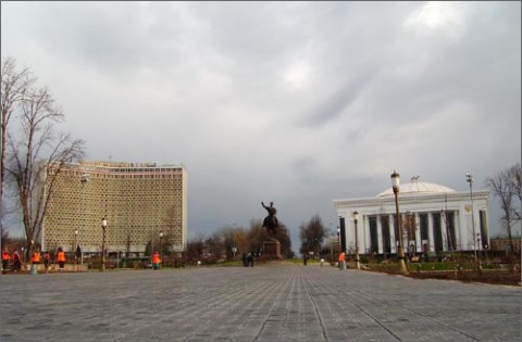 [tashkent-trees2.jpg]