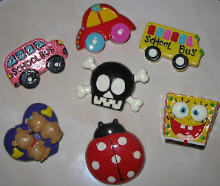 kerongsang kartun