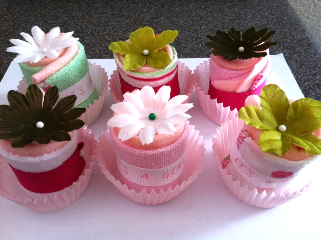 {Amy & Grant} Baby Washcloth Cupcakes.