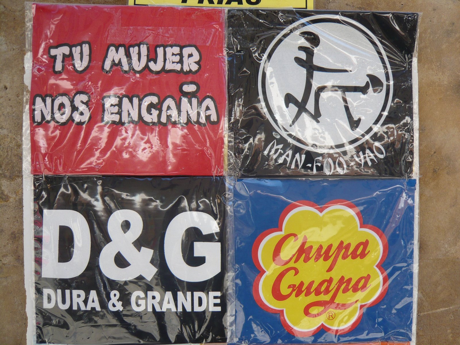 [L1000948.JPG]