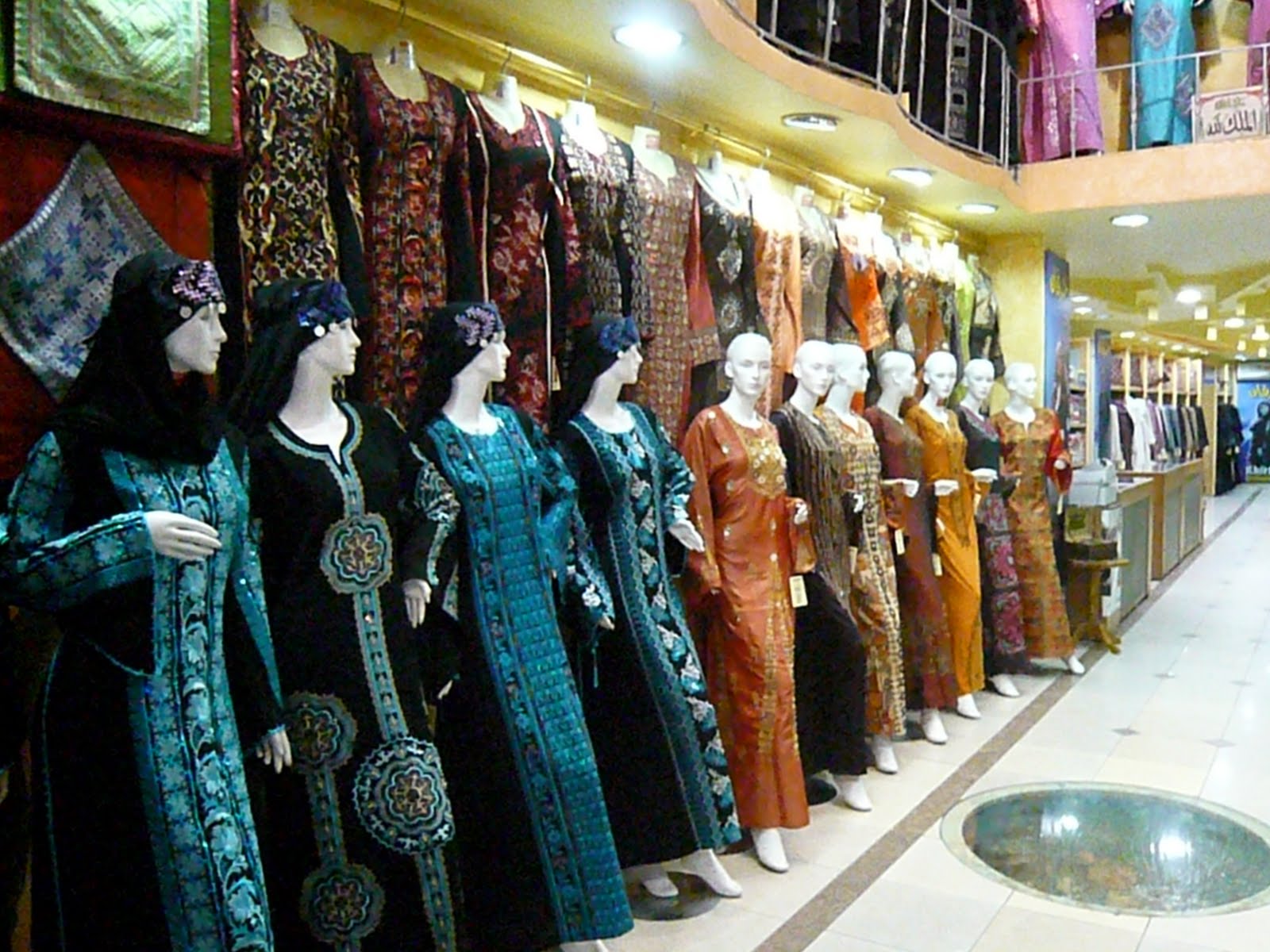 [L1020317.JPG]