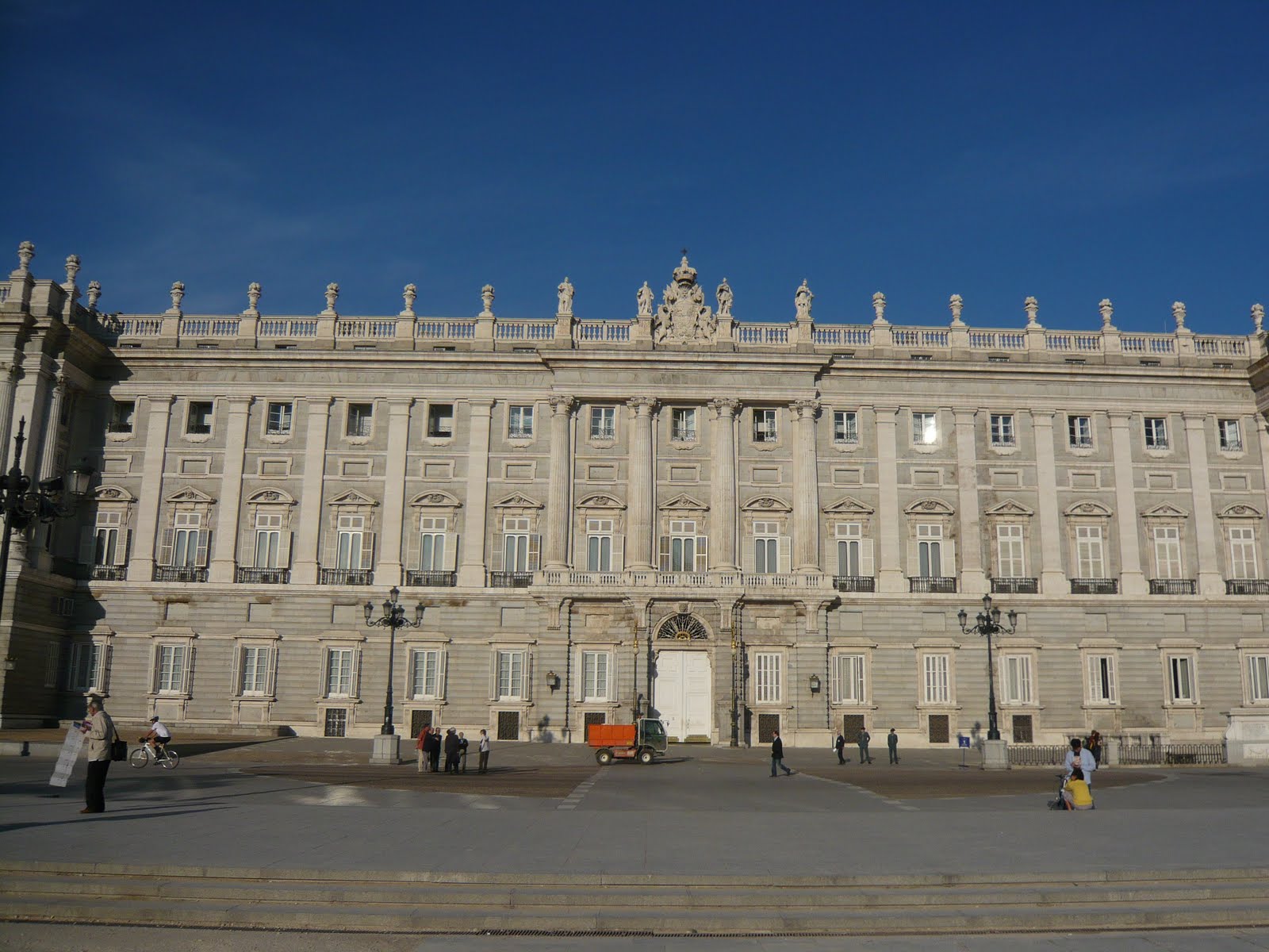 [L1020481.JPG]