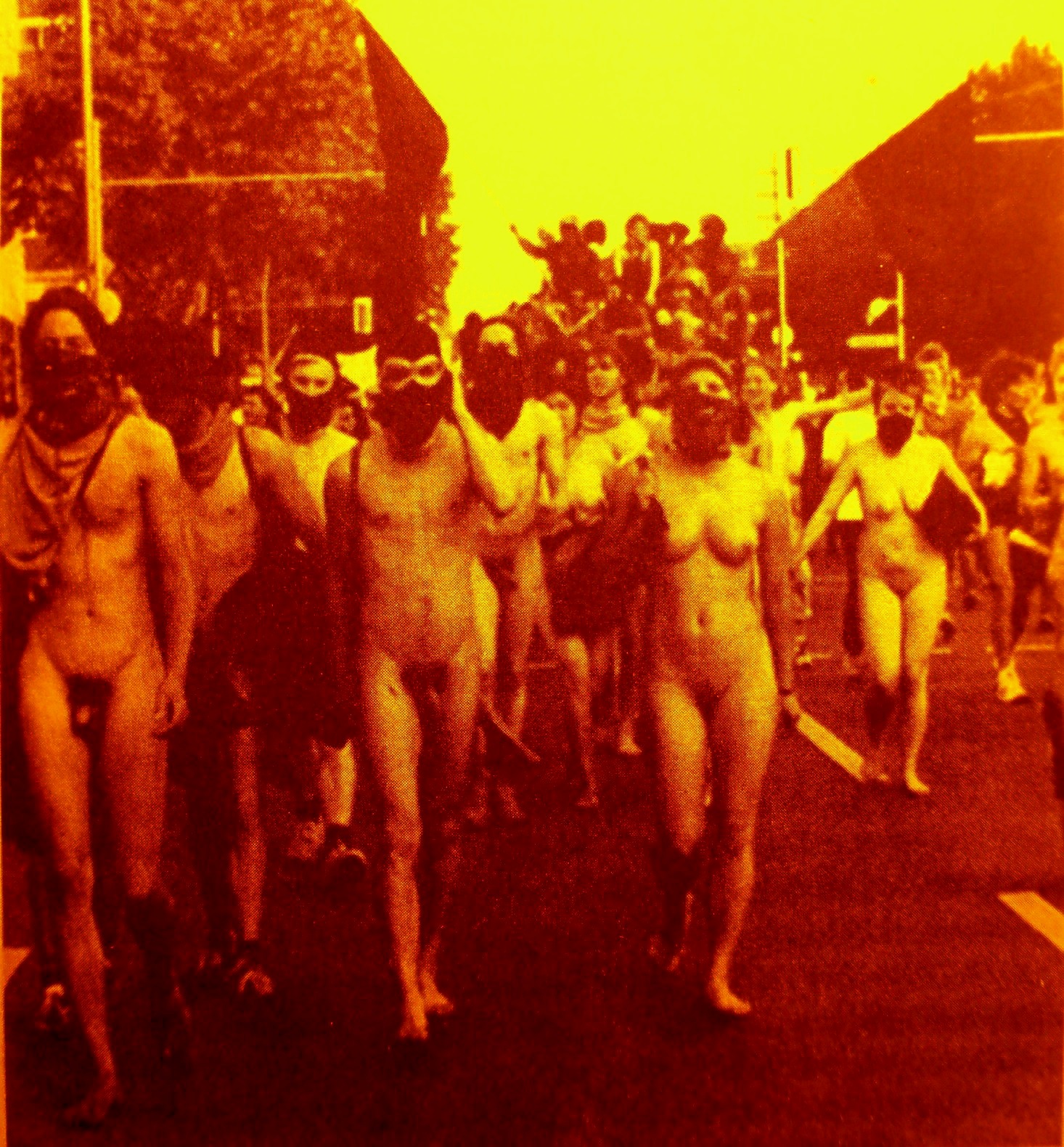 [NAKED+AUTONOMEN.JPG]