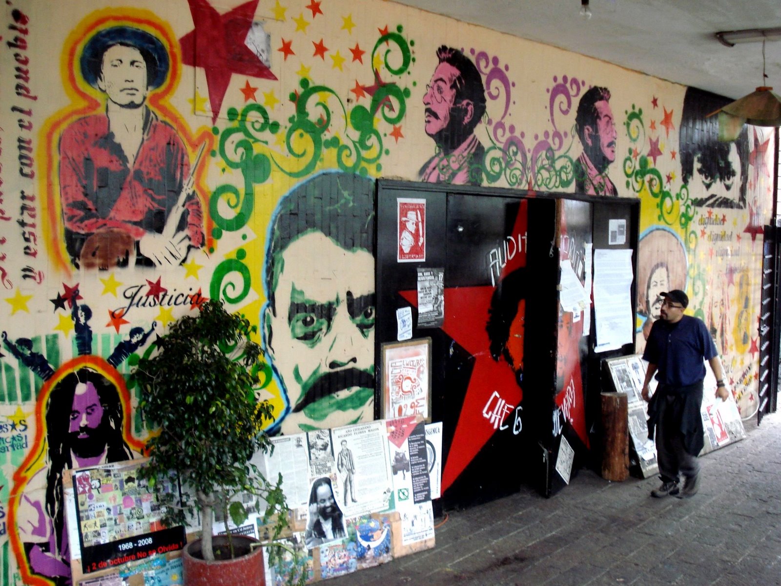 [Occupa+Che-UNAM+Mexico.JPG]