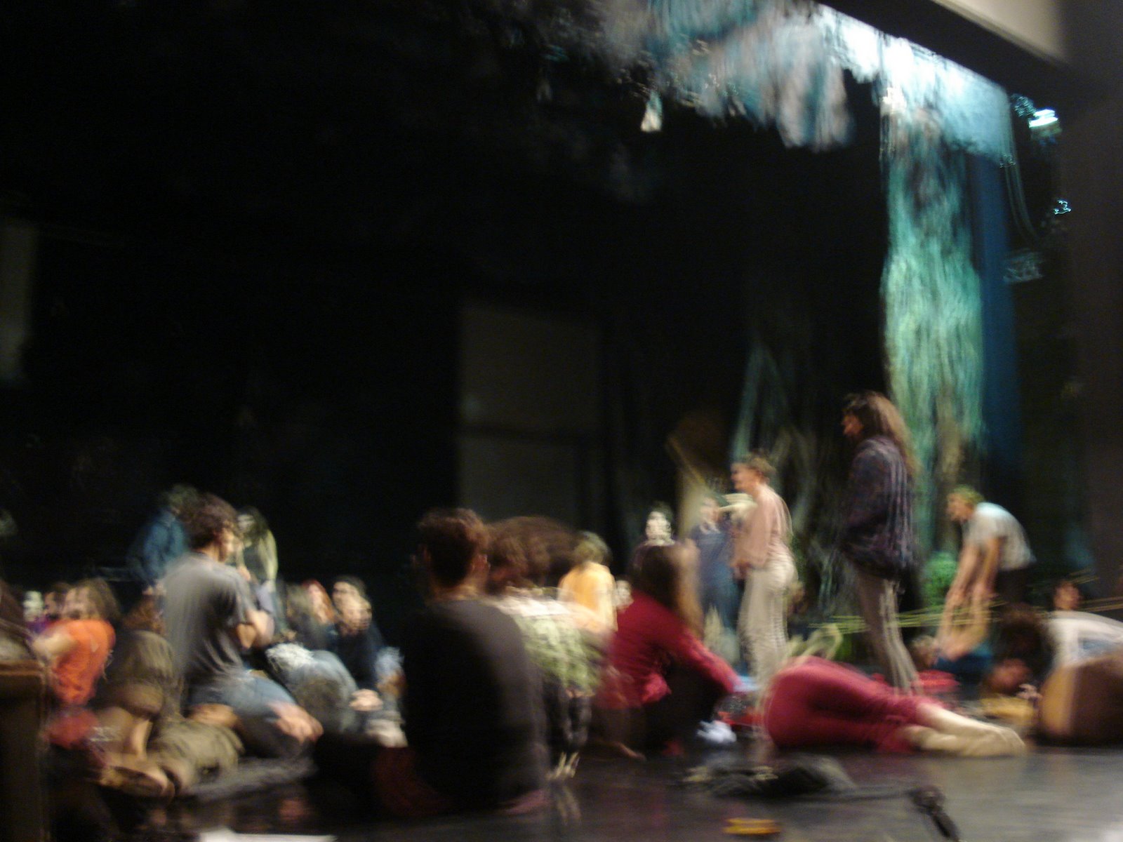 [dance+improvisation+Occupated+National+Opera+Hall+of+Greece.JPG]