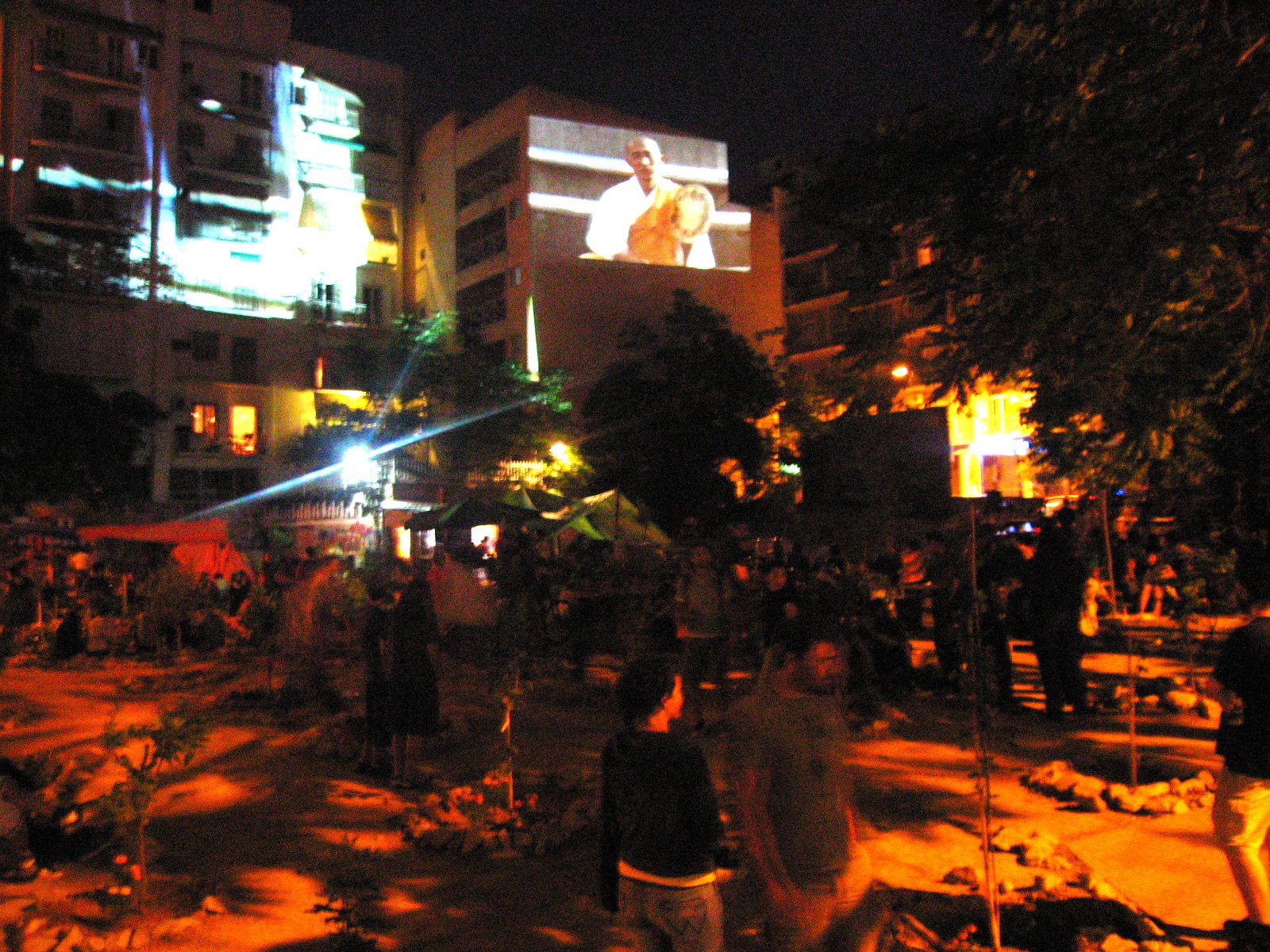 [parko+exarchia+2.JPG]