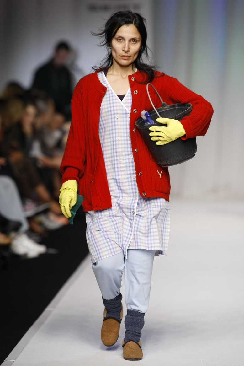 [MLX32DAlves007.JPG]