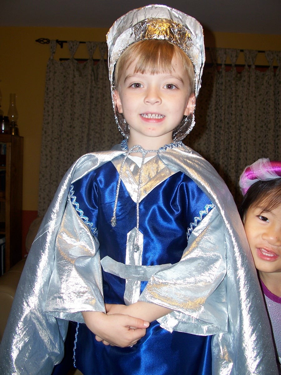 Tapestry of Grace Year 2 Medieval Feast. Princess Buttercup and the Blue