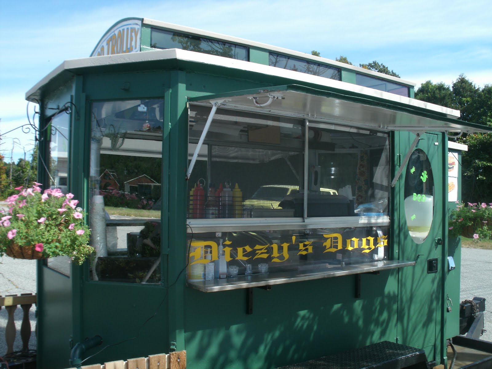 The Hot Dog Truck: Hot Dog Trailer for Sale in Framingham, MA