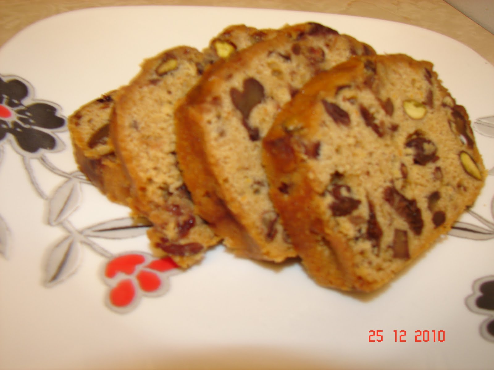 Kitchen Surprises: Rich Rum Fruit Cake