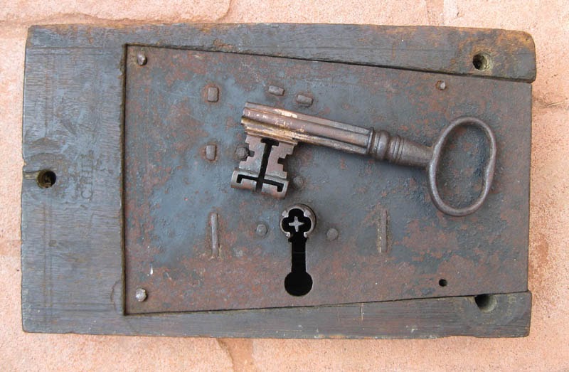 Contemporary Makers Antique Door Lock