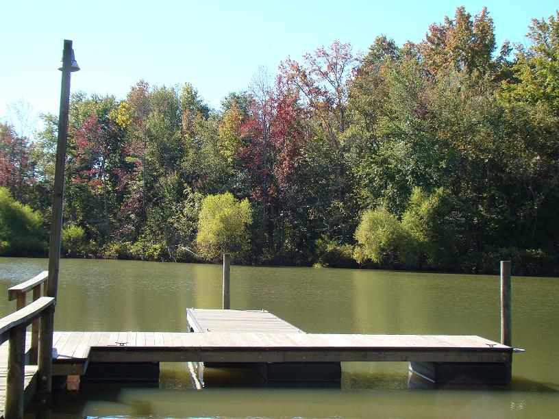 [boat+dock+5.JPG]