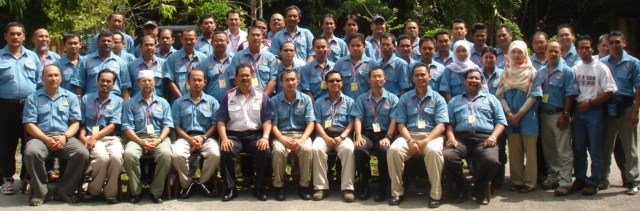 Disember2006-National Outdoor Instructor